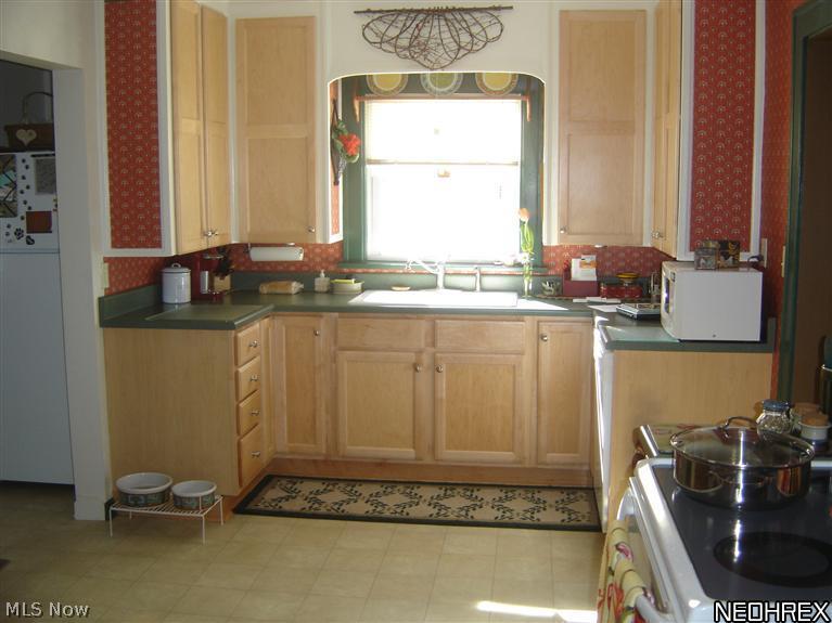 3182 Tallmadge Road Kent, OH 44240 - Photo 9 of 24 Gallery Image 9