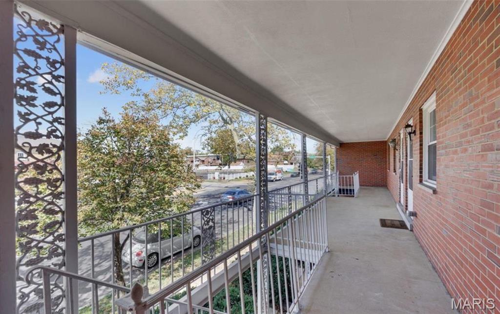 1218 Iron Street St. Louis, MO 63111 - Photo 5 of 26