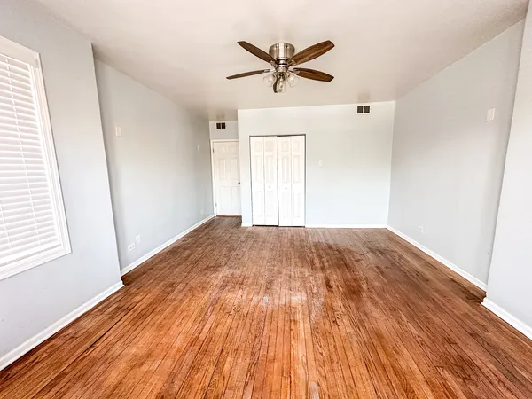 $1,700 | 7926 South Luella Avenue, Unit 1B, Chicago, IL 60617