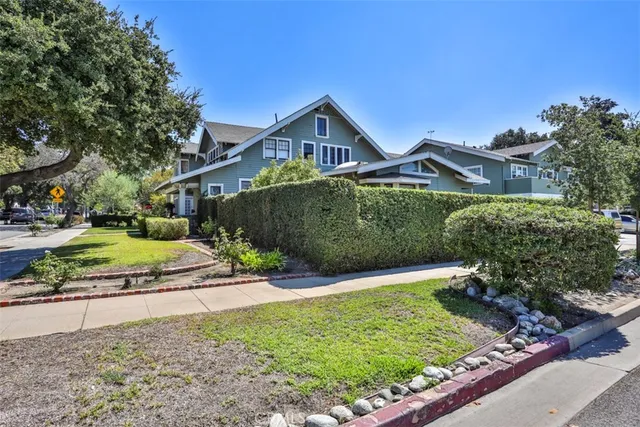 $1,950,000 | 306 East Foothill Boulevard, Glendora, CA 91741