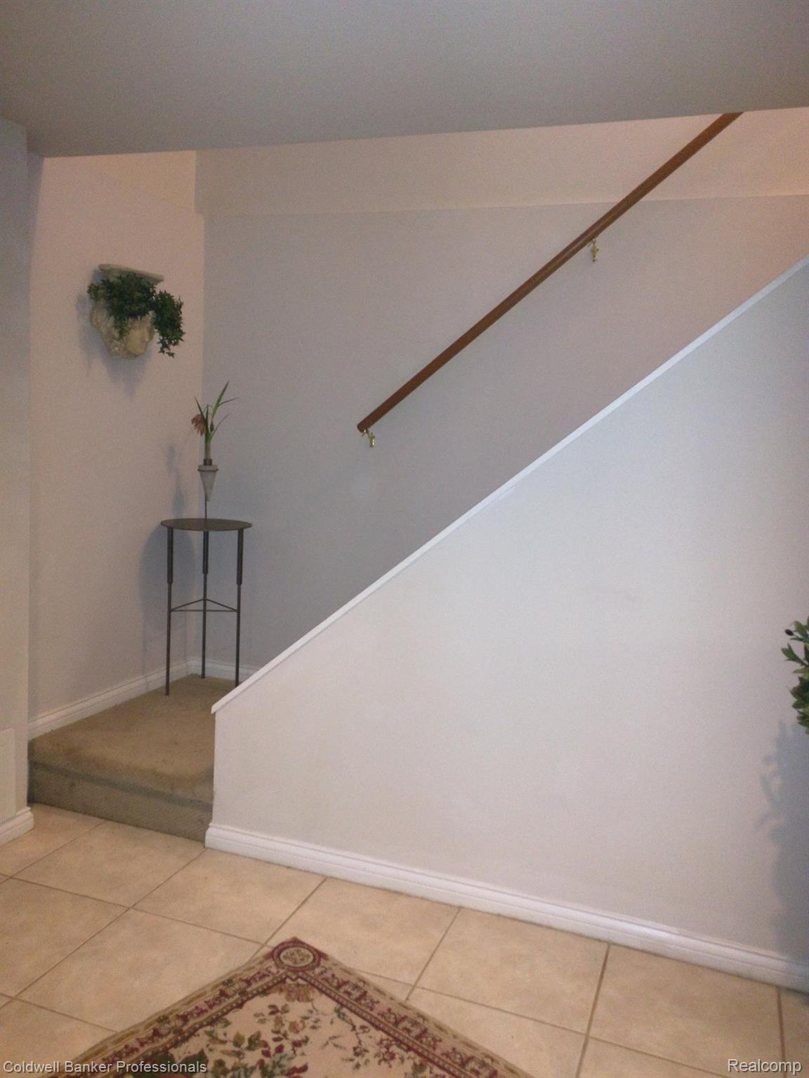 800 South Cranbrook Road Bloomfield Hills, MI 48301 - Photo 21 of 38 Stairs to Lower Level