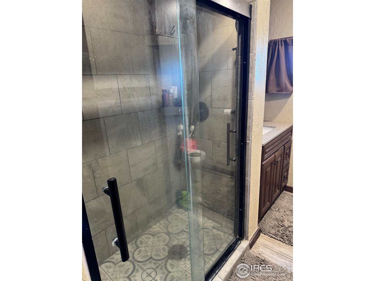 18807 County Road P Kit Carson, CO 80825 - Photo 15 of 39 Tile shower