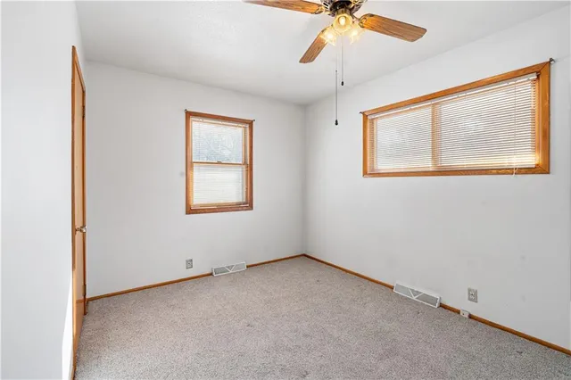 $310,000 | 7019 North Elm Street, Pleasant Valley, MO 64068