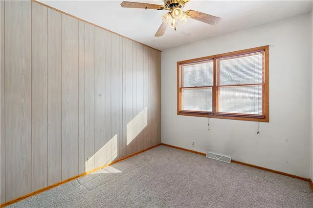 $310,000 | 7019 North Elm Street, Pleasant Valley, MO 64068