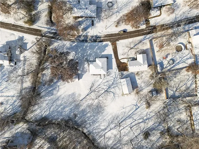 $310,000 | 7019 North Elm Street, Pleasant Valley, MO 64068