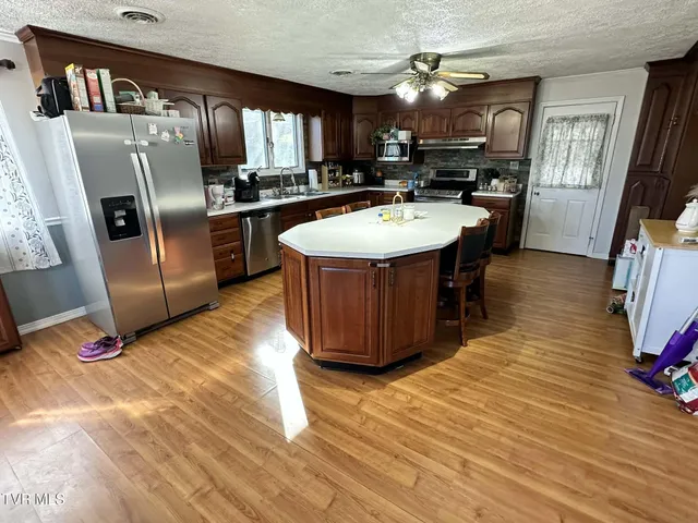 $179,900 | 200 11th Street Northeast, Norton, VA 24273