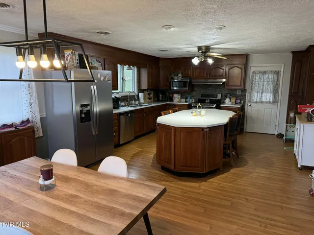 $179,900 | 200 11th Street Northeast, Norton, VA 24273