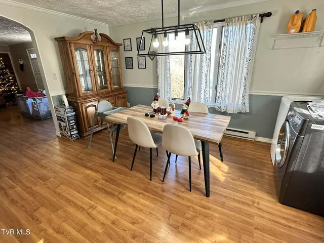 $179,900 | 200 11th Street Northeast, Norton, VA 24273