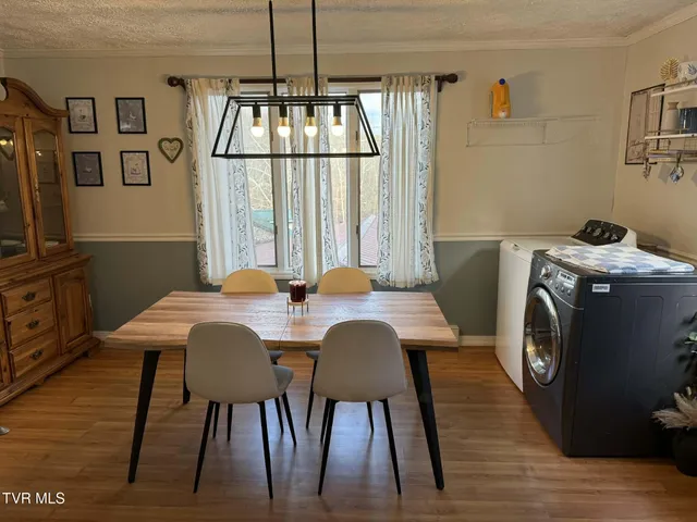 $179,900 | 200 11th Street Northeast, Norton, VA 24273