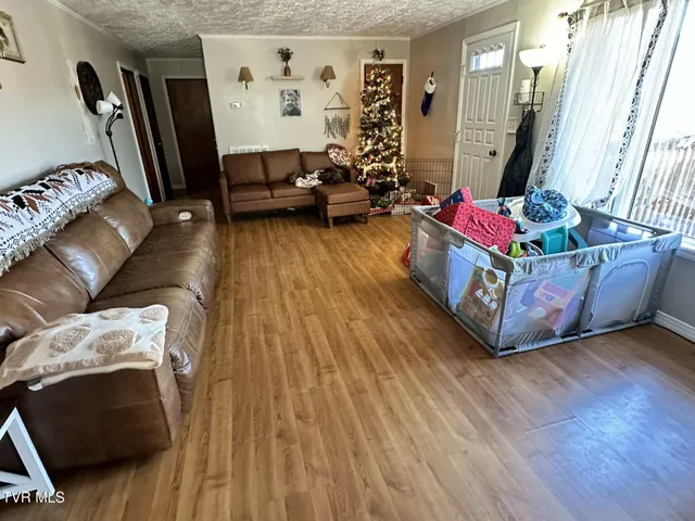 $179,900 | 200 11th Street Northeast, Norton, VA 24273