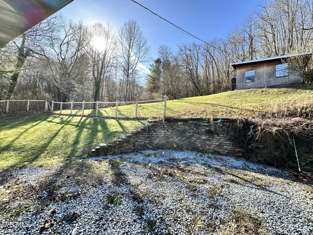 $179,900 | 200 11th Street Northeast, Norton, VA 24273