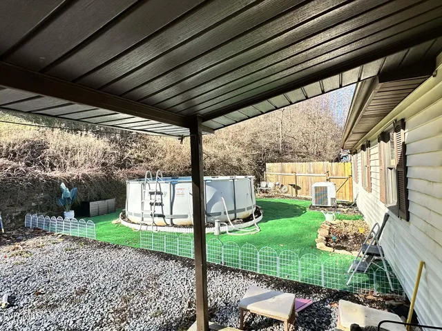 $179,900 | 200 11th Street Northeast, Norton, VA 24273