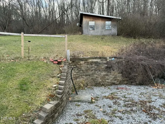 $179,900 | 200 11th Street Northeast, Norton, VA 24273