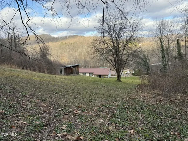 $179,900 | 200 11th Street Northeast, Norton, VA 24273