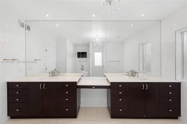 $1,988,000 | 20205 West Oak Haven Circle, Miami, FL 33179