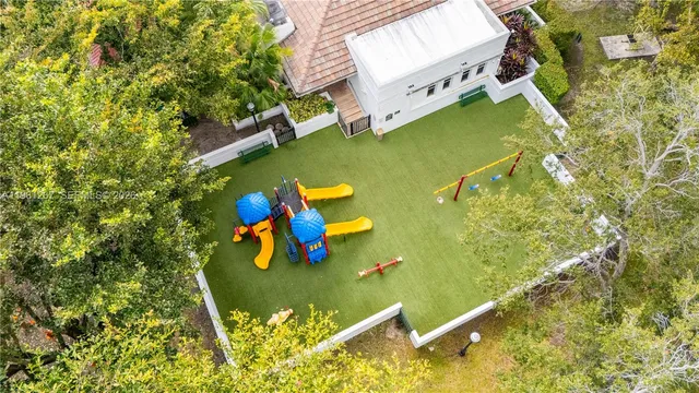 $1,988,000 | 20205 West Oak Haven Circle, Miami, FL 33179