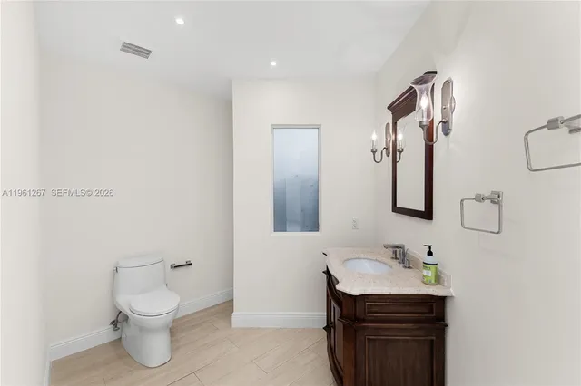 $1,988,000 | 20205 West Oak Haven Circle, Miami, FL 33179