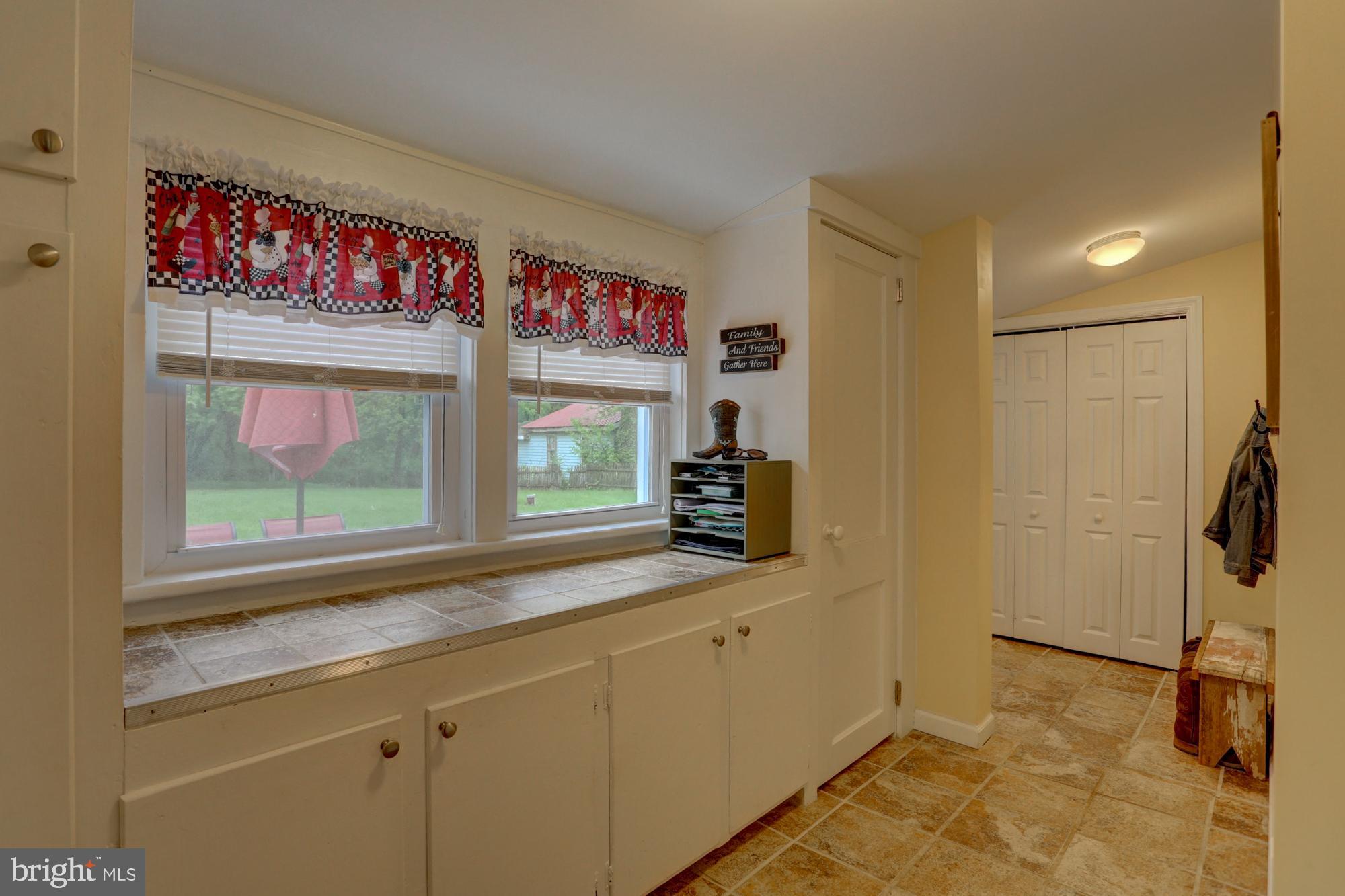711 Turnpike Road Elizabethtown, PA 17022 - Photo 11 of 32 Gallery Image 11