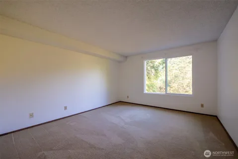 $370,000 | 17417 Ashworth Avenue North, Unit 303, Shoreline, WA 98133