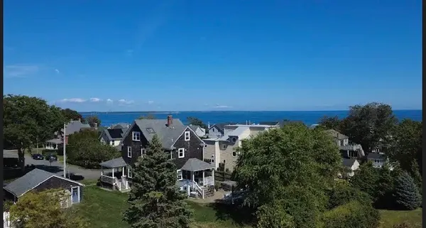 $1,190,000 | 27 Westmoreland Street, Narragansett, RI 02882