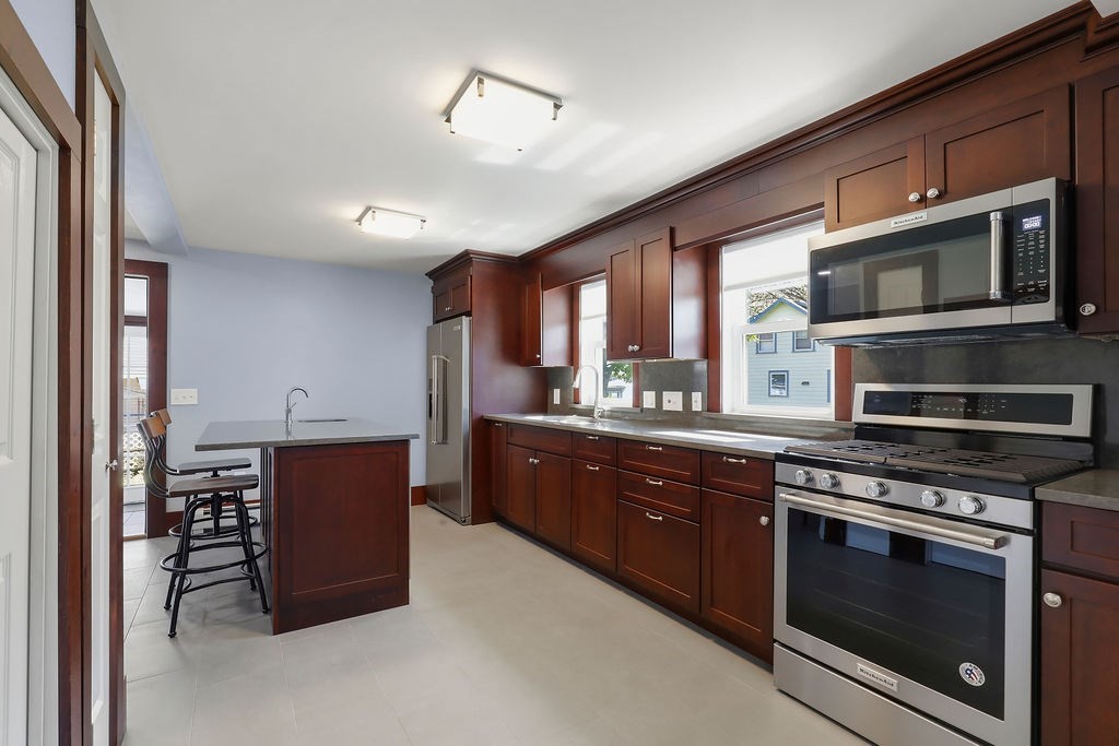 47 Nanumett Street Wareham, MA 02532 - Photo 6 of 22