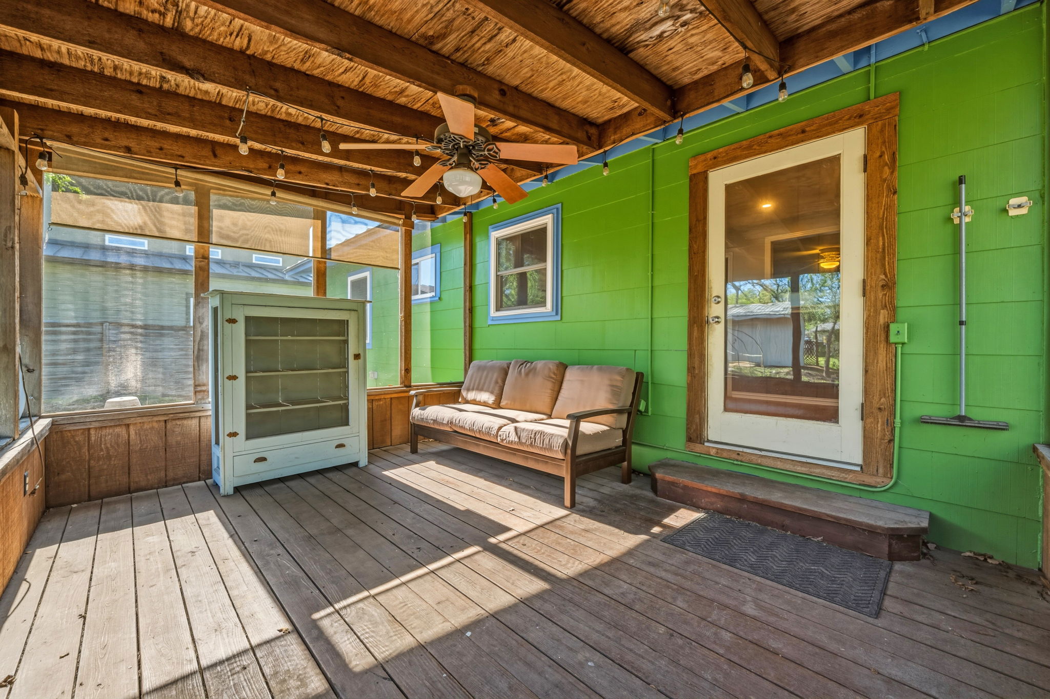1908 Cullen Avenue Austin, TX 78757 - Photo 20 of 40 a backyard of a house with oven