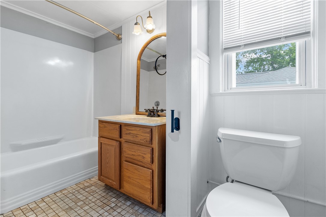 291 Maple Avenue, Unit 2 Barrington, RI 02806 - Photo 14 of 20