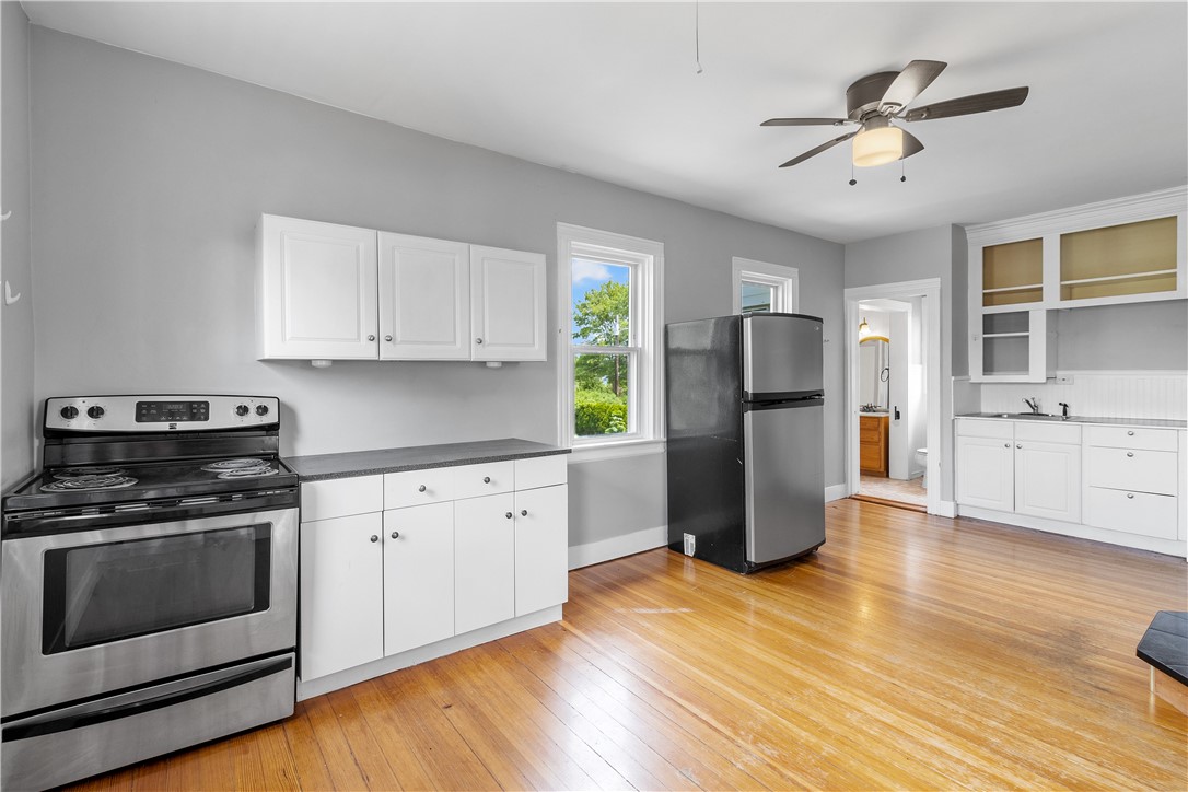 291 Maple Avenue, Unit 2 Barrington, RI 02806 - Photo 4 of 20