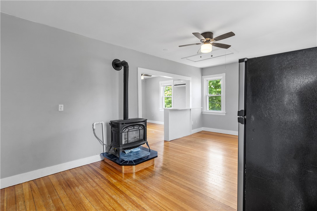 291 Maple Avenue, Unit 2 Barrington, RI 02806 - Photo 5 of 20