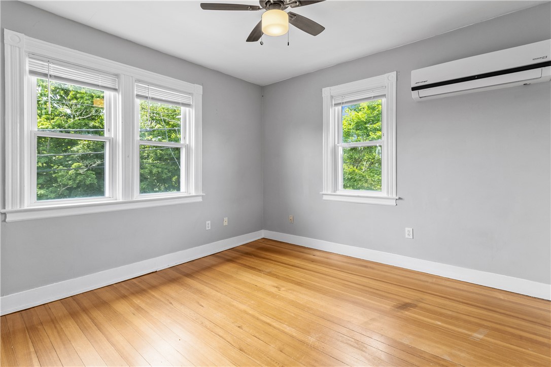 291 Maple Avenue, Unit 2 Barrington, RI 02806 - Photo 8 of 20