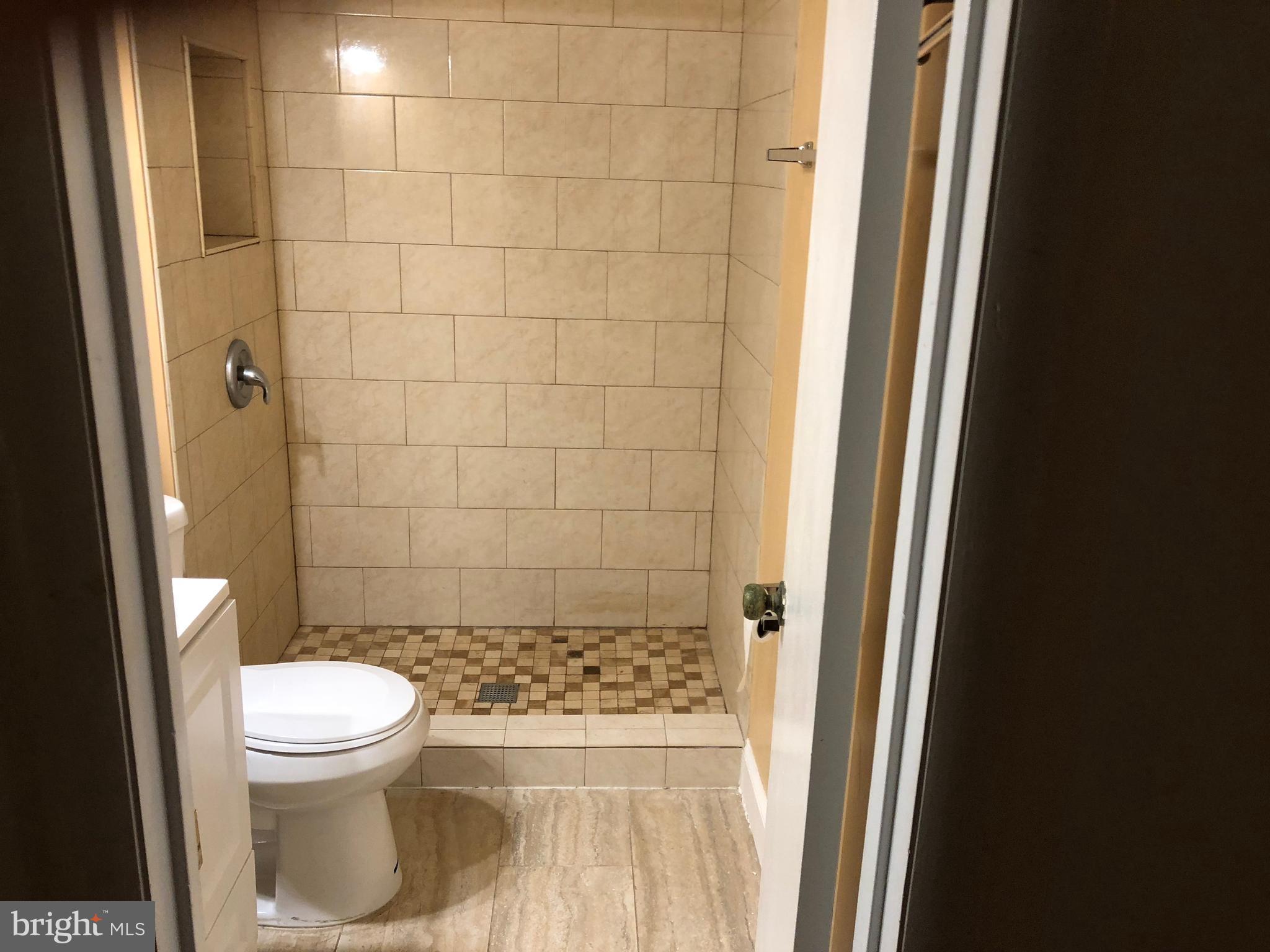 8910 Centerway Road Gaithersburg, MD 20879 - Photo 13 of 17