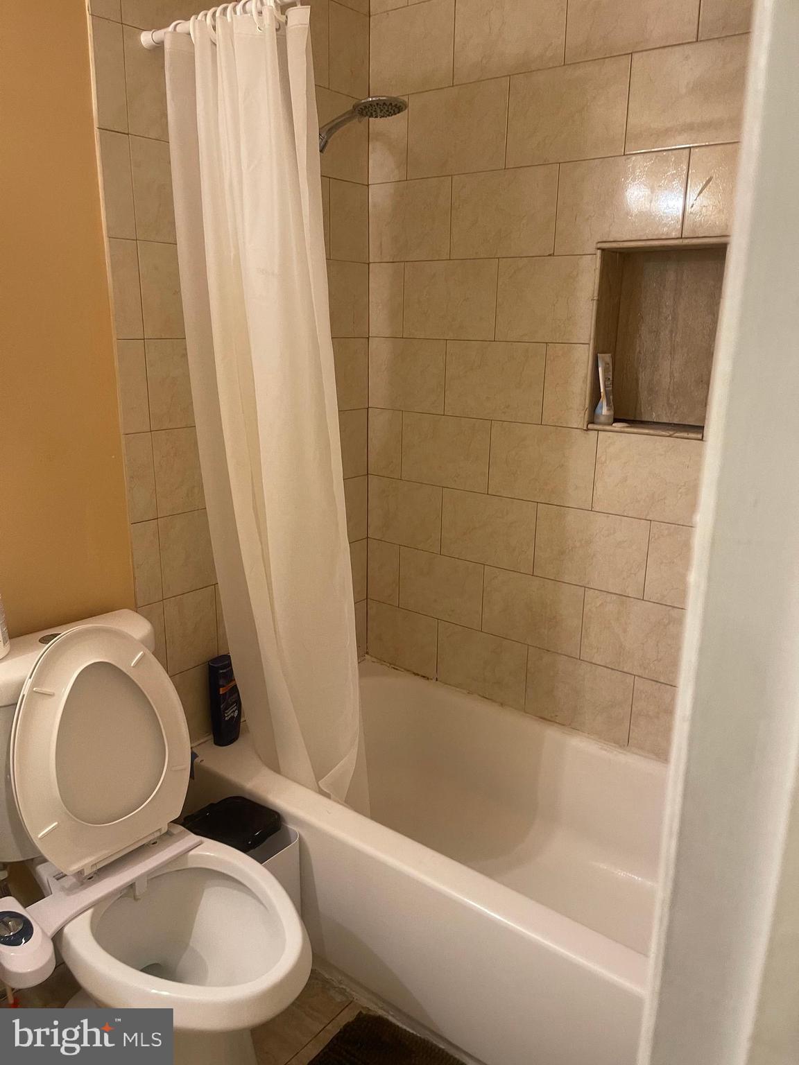 8910 Centerway Road Gaithersburg, MD 20879 - Photo 15 of 17