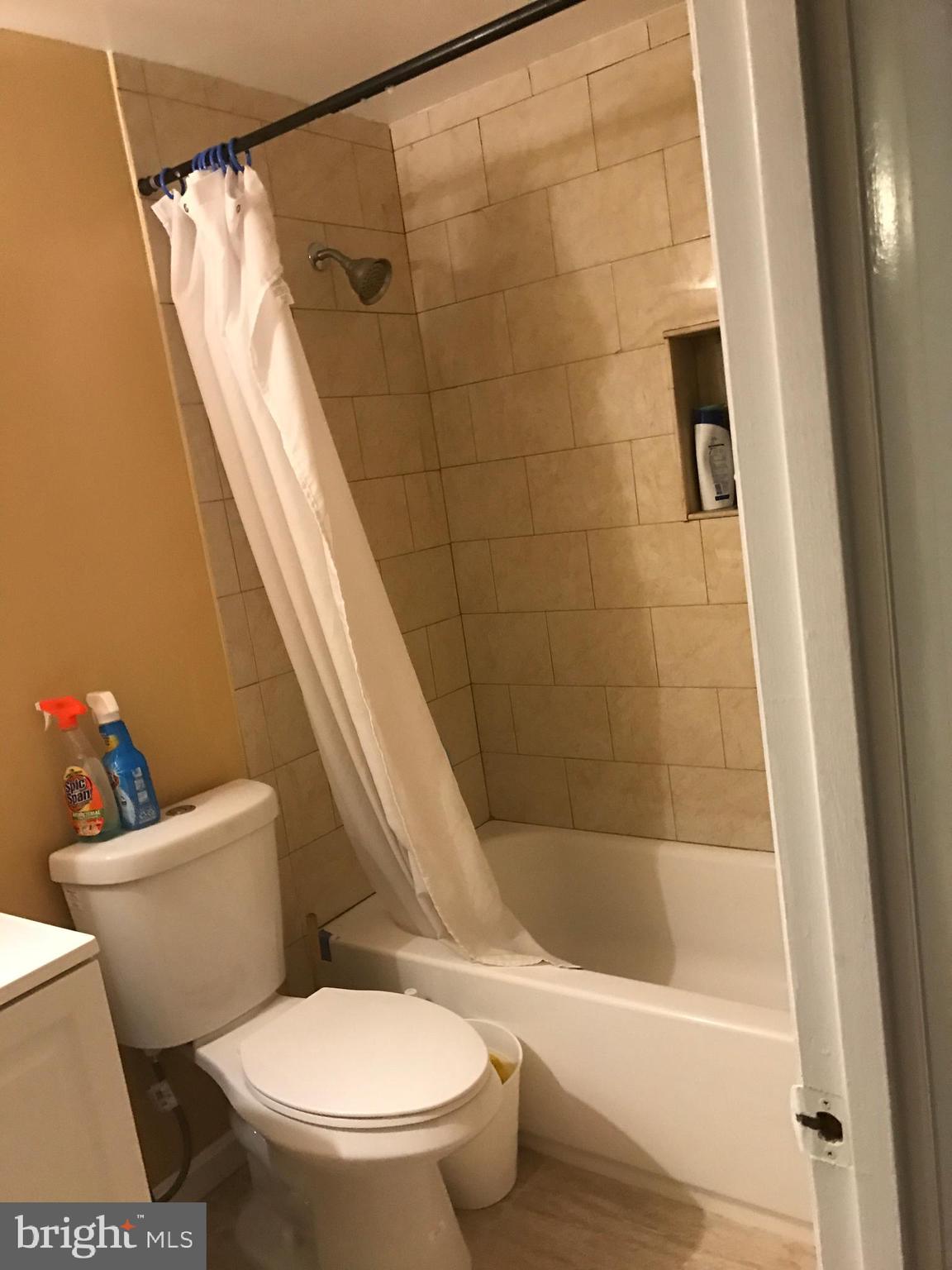 8910 Centerway Road Gaithersburg, MD 20879 - Photo 16 of 17