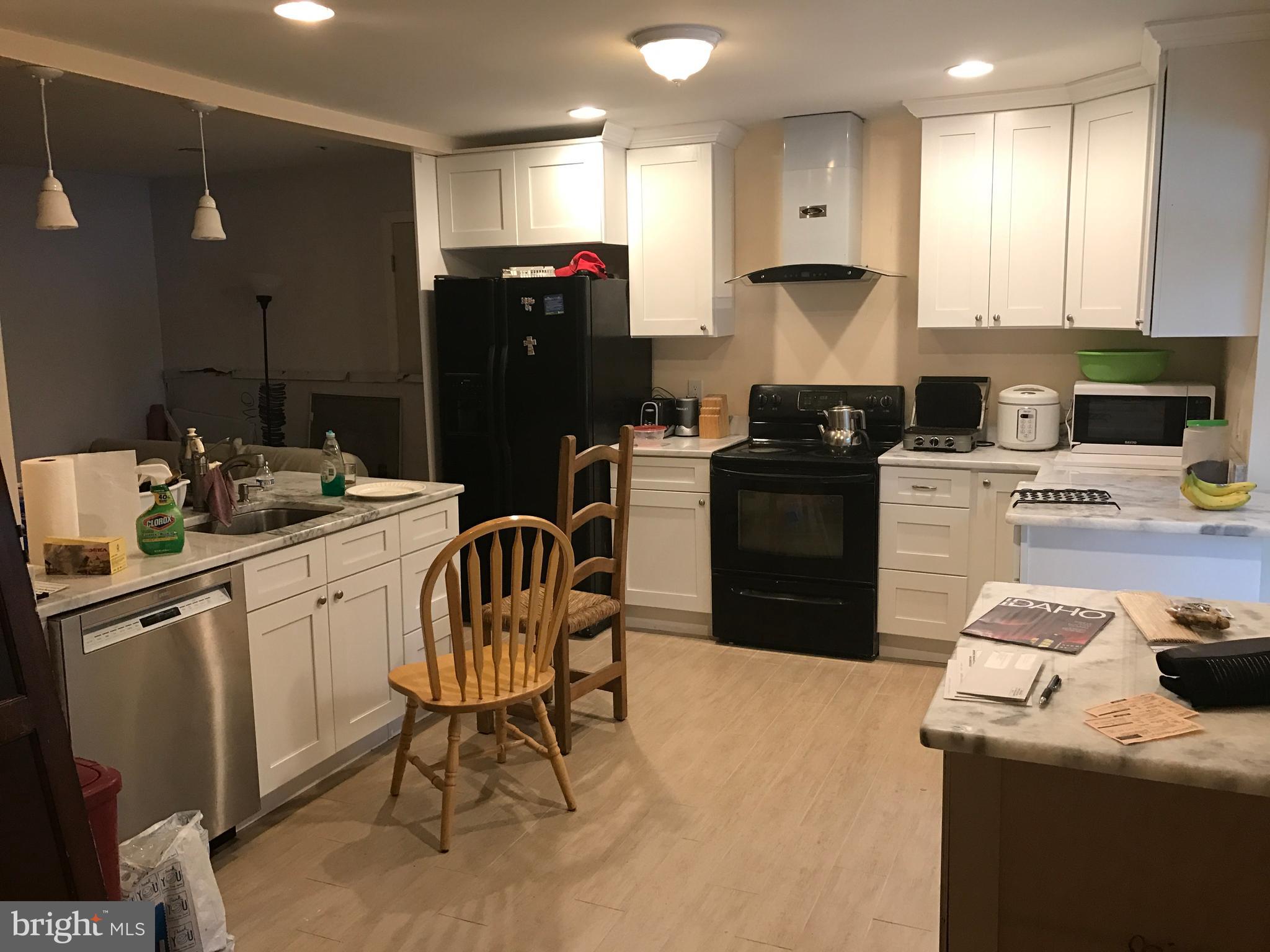 8910 Centerway Road Gaithersburg, MD 20879 - Photo 2 of 17