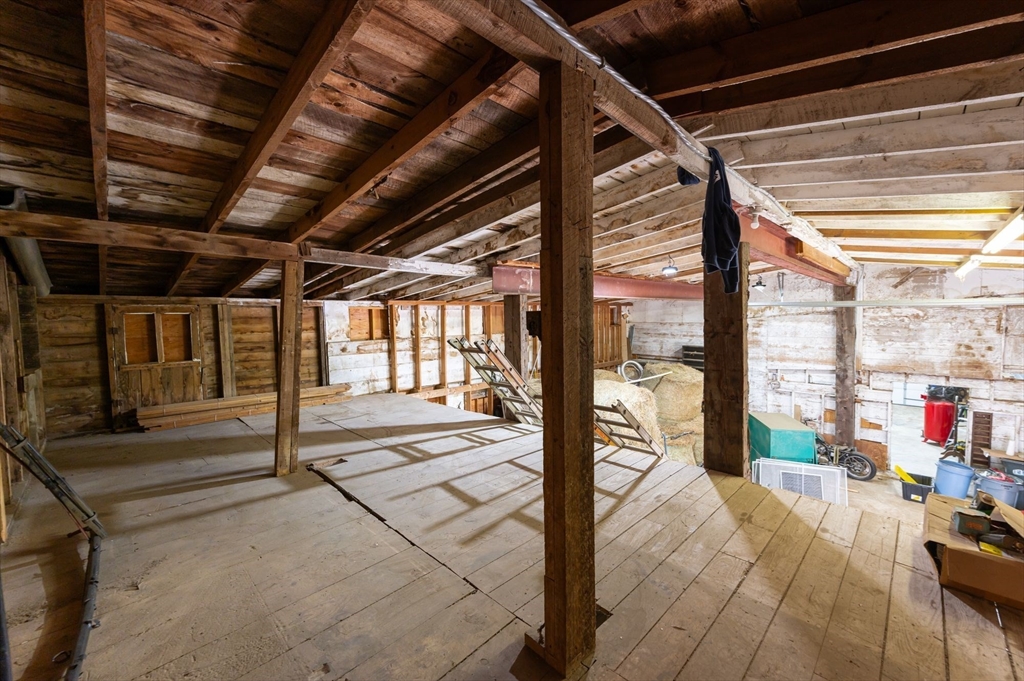 45 Kingston Road Plaistow, NH 03865 - Photo 6 of 33 Gallery Image 6