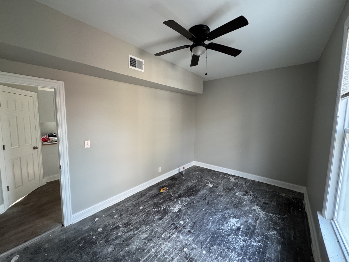 7352 South Lowe Avenue Chicago, IL 60621 - Photo 4 of 10