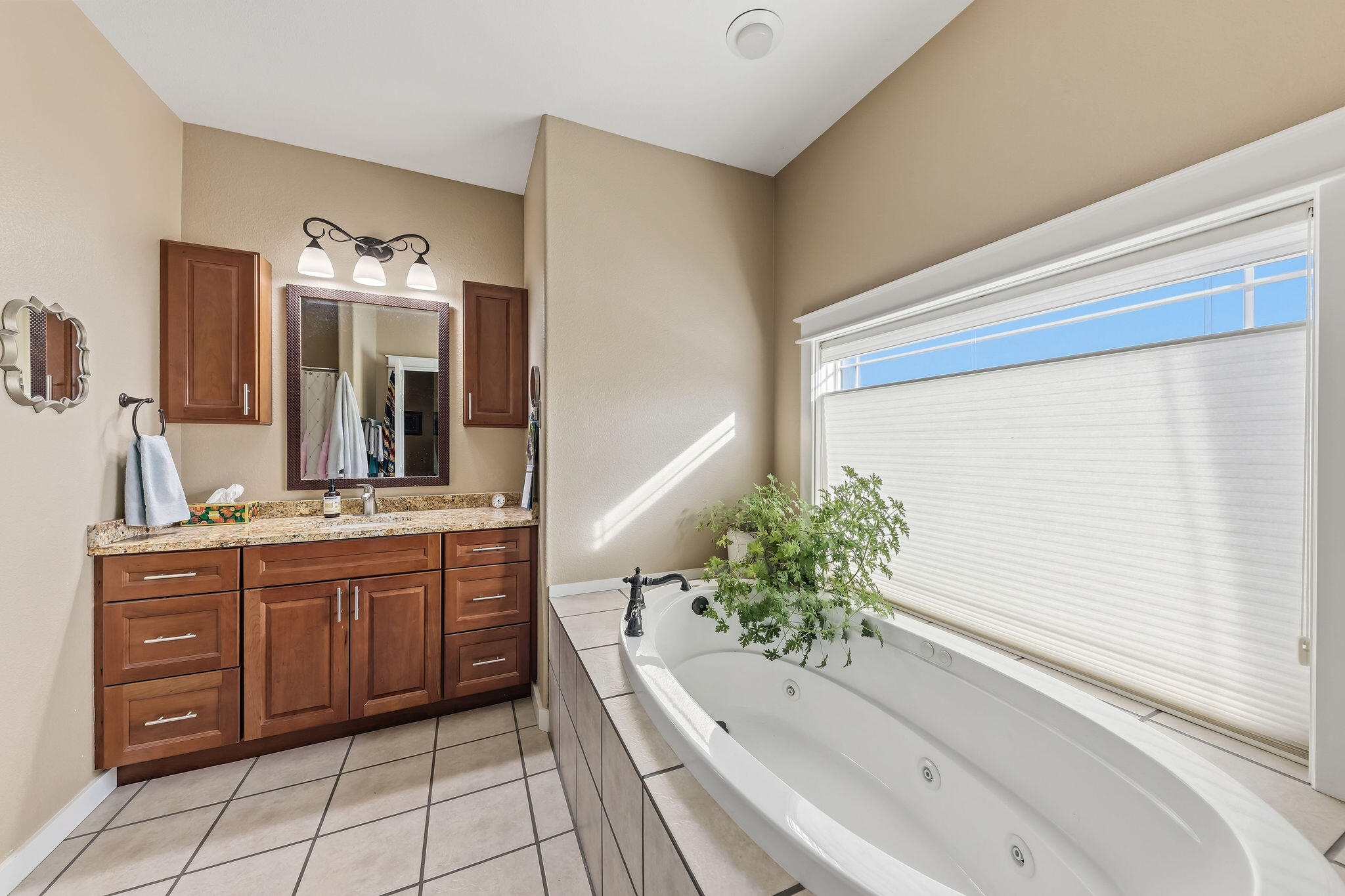 158 Rockingham Circle Eagle Point, OR 97524 - Photo 16 of 58 079A9287
