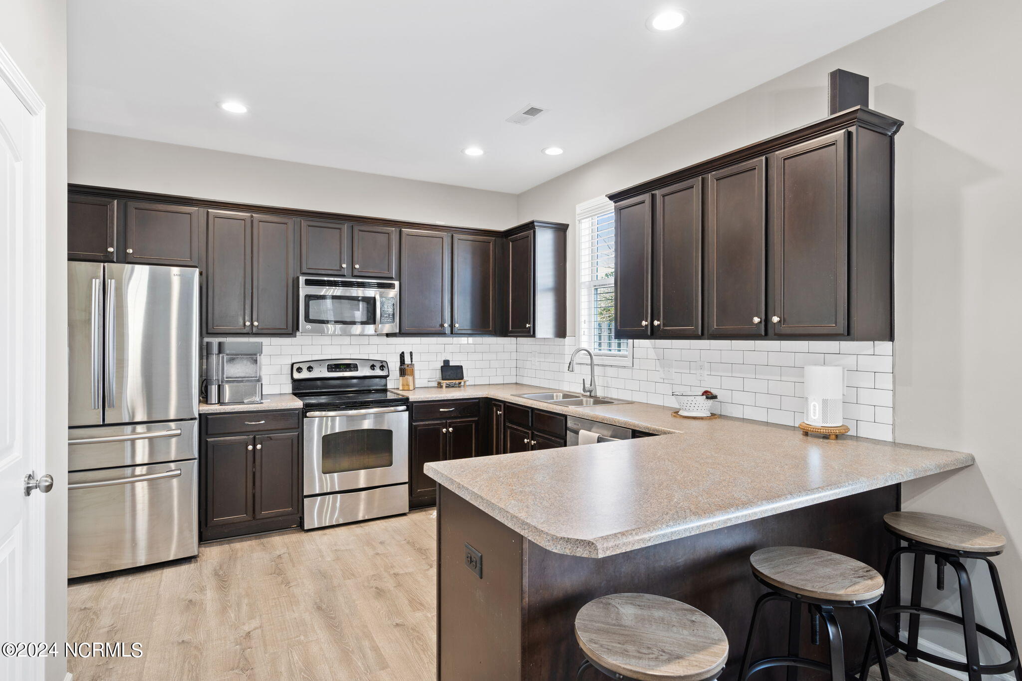 6033 Blueray Drive Leland, NC 28451 - Photo 15 of 57 KahunaPhoto.com HT-132