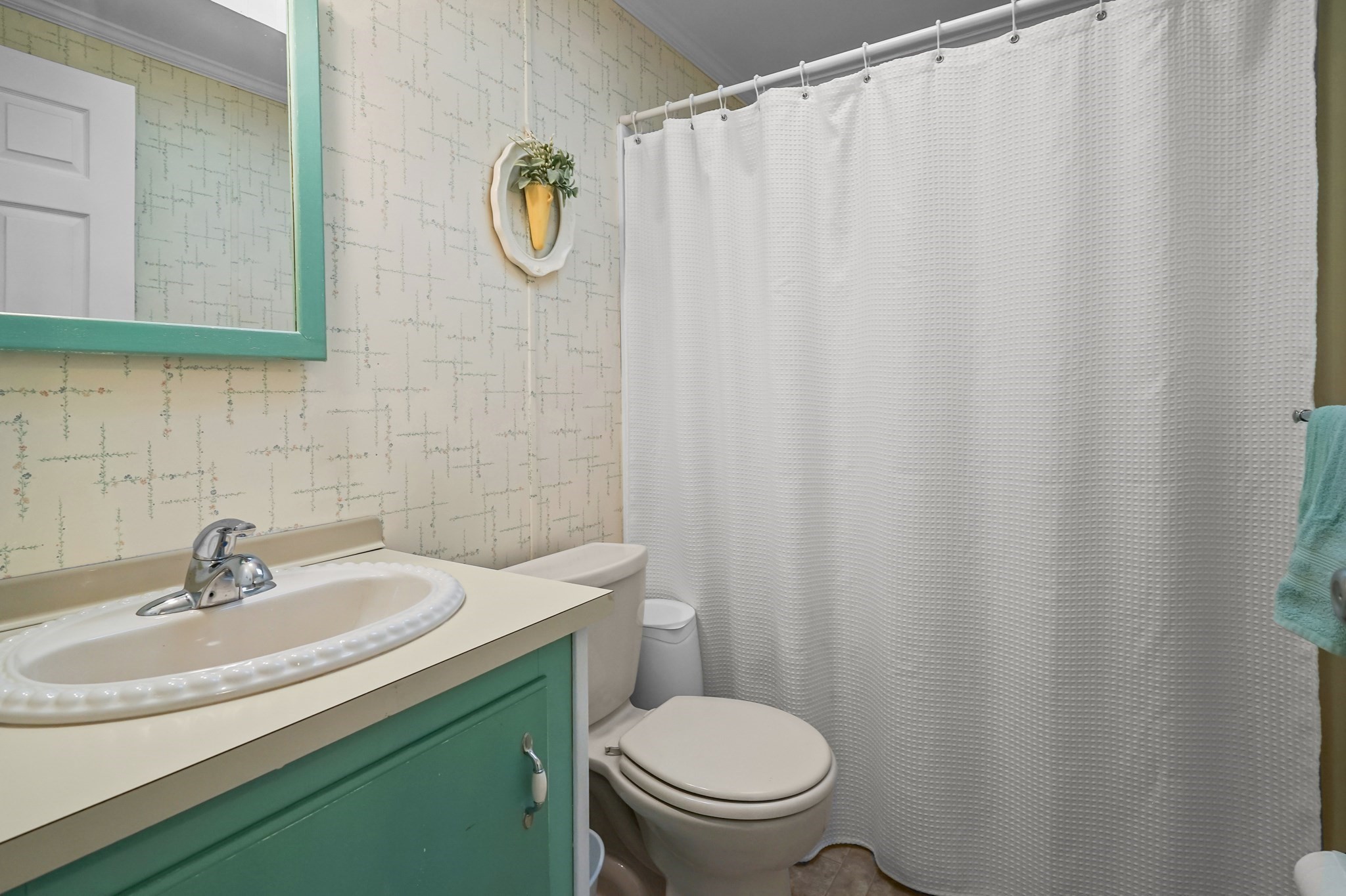 47 Castle Road Attleboro, MA 02703 - Photo 19 of 32 Gallery Image 19