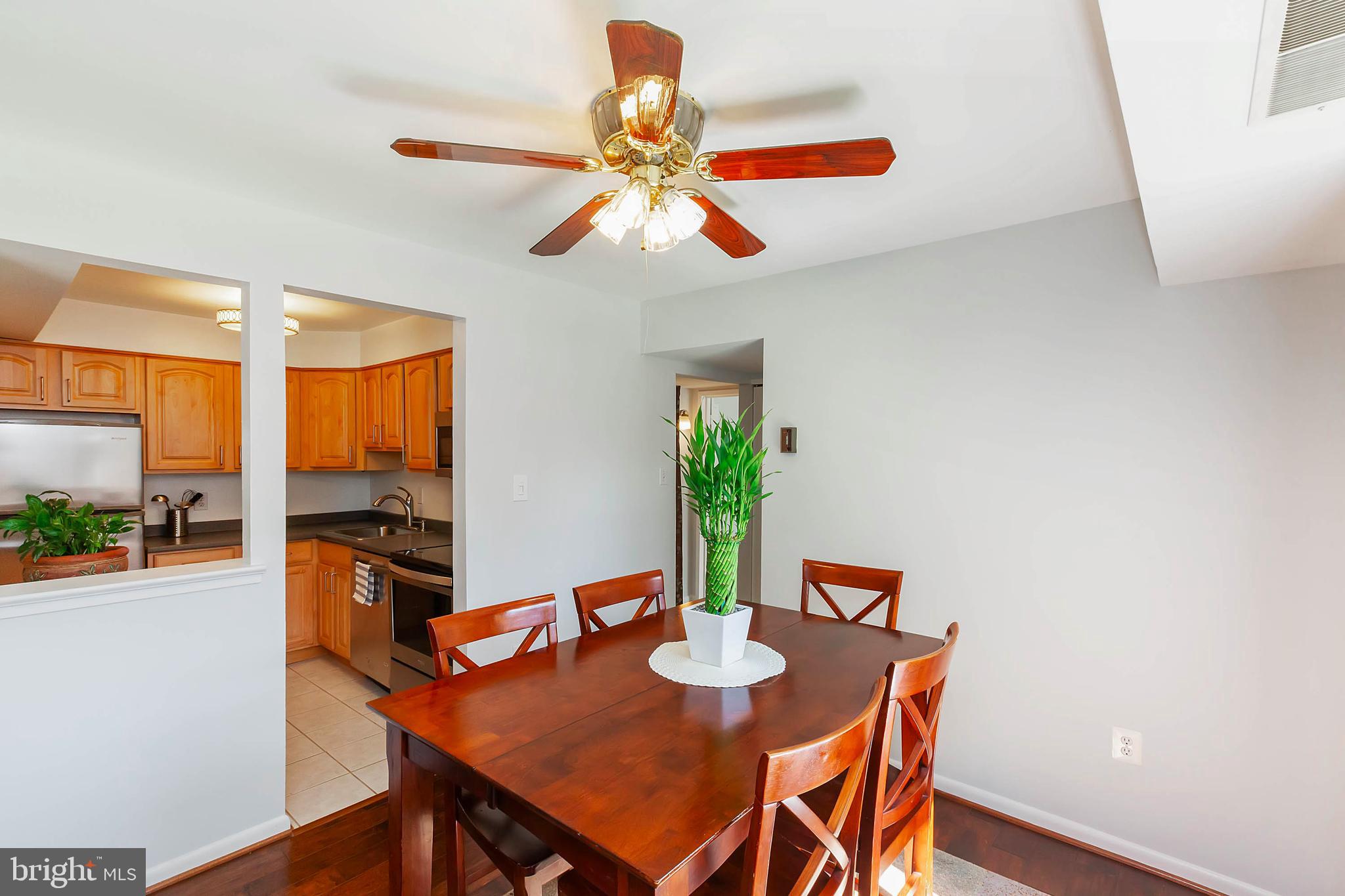 17816 Buehler Road, Unit 165 Olney, MD 20832 - Photo 11 of 20 Dining Room