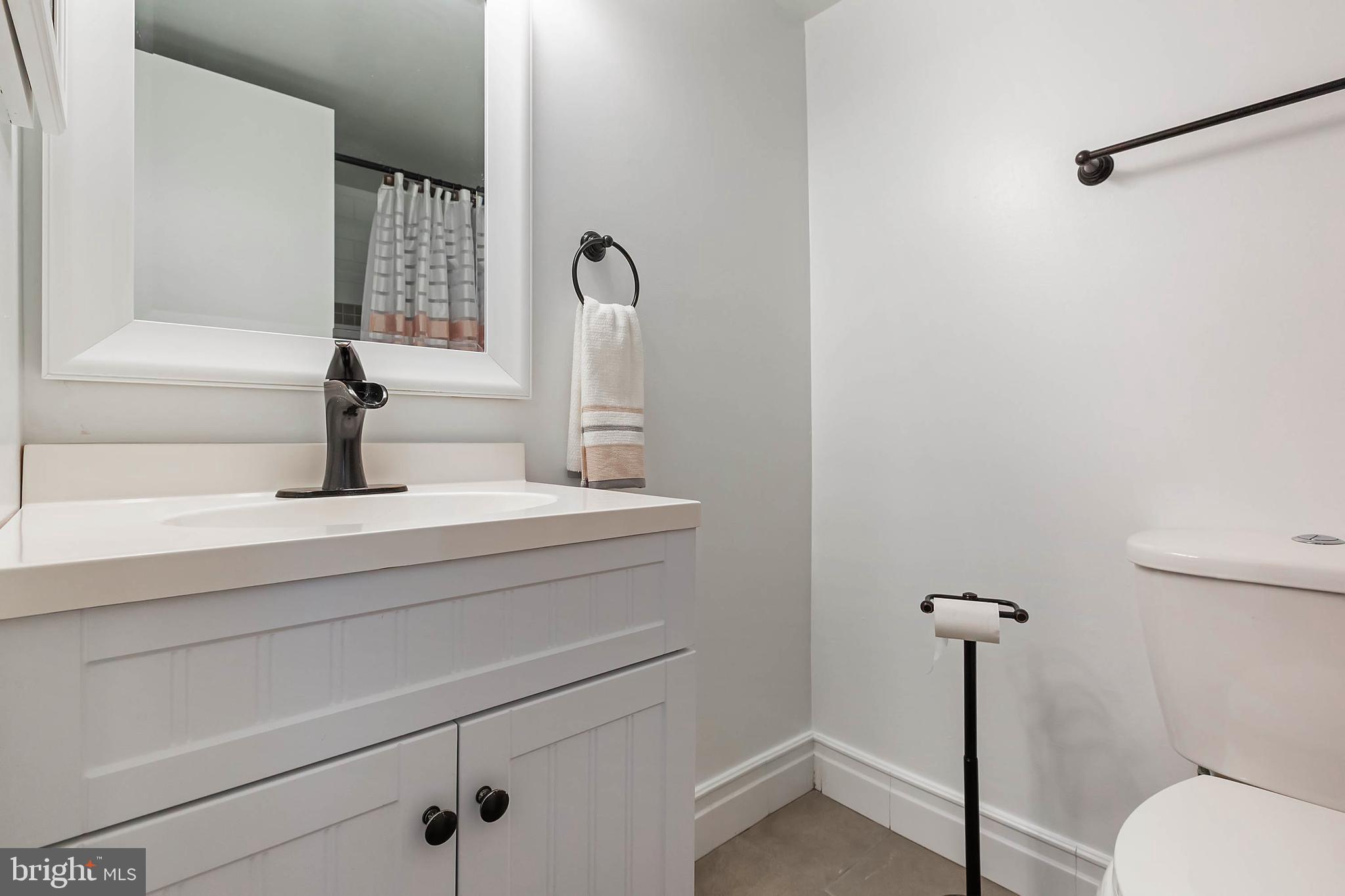 17816 Buehler Road, Unit 165 Olney, MD 20832 - Photo 12 of 20 Bathroom