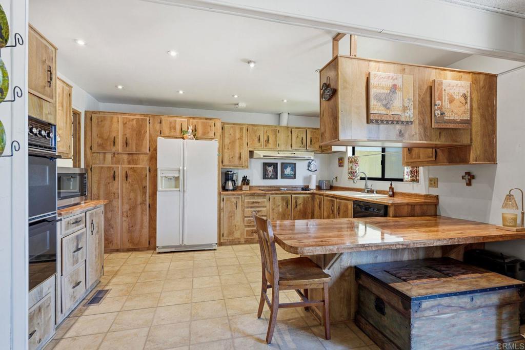 18218 Paradise Mountain Road Valley Center, CA 92082 - Photo 18 of 40