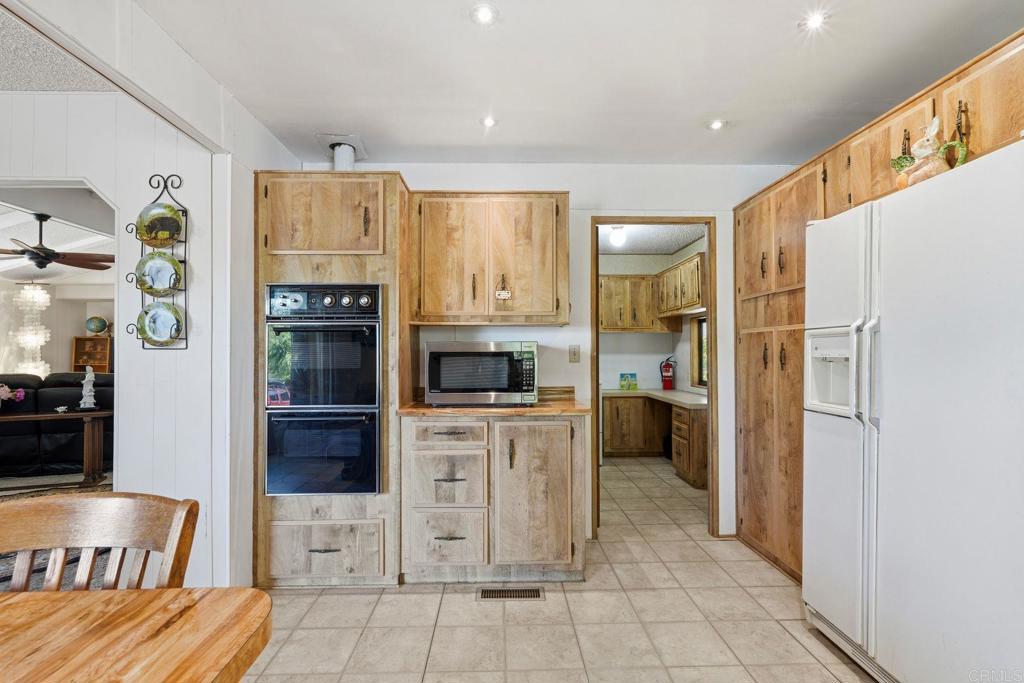 18218 Paradise Mountain Road Valley Center, CA 92082 - Photo 19 of 40