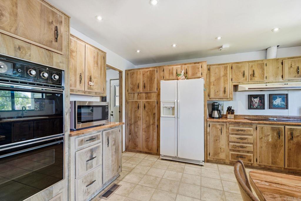 18218 Paradise Mountain Road Valley Center, CA 92082 - Photo 22 of 40