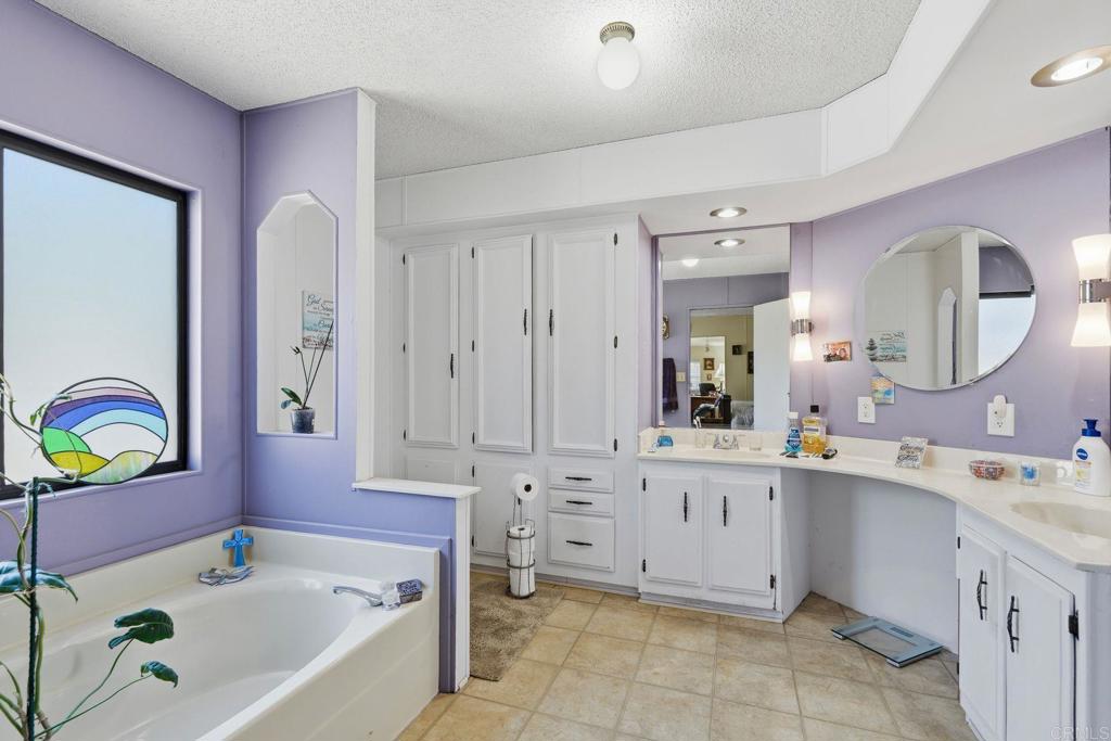 18218 Paradise Mountain Road Valley Center, CA 92082 - Photo 30 of 40