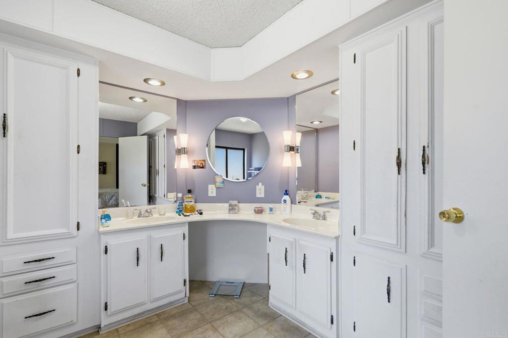 18218 Paradise Mountain Road Valley Center, CA 92082 - Photo 31 of 40