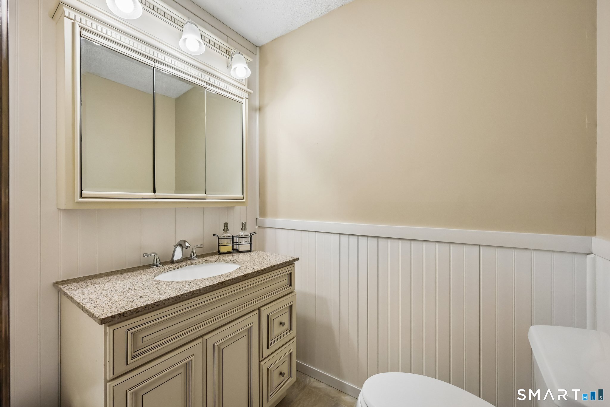 3 East Wharf Road Waterford, CT 06385 - Photo 21 of 40