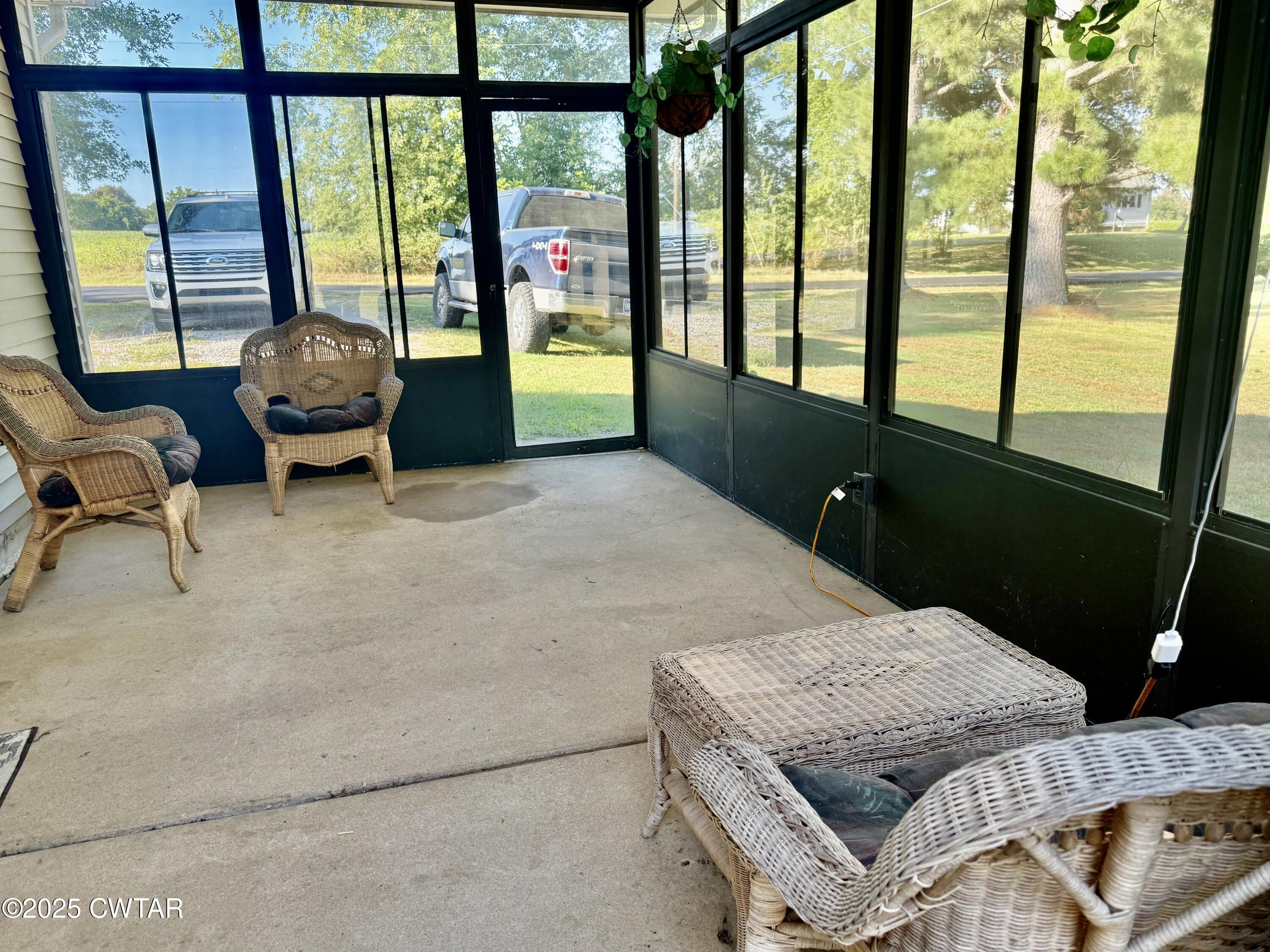 5021 McClard Road Union City, TN 38261 - Photo 15 of 21 a living room with furniture and a large window