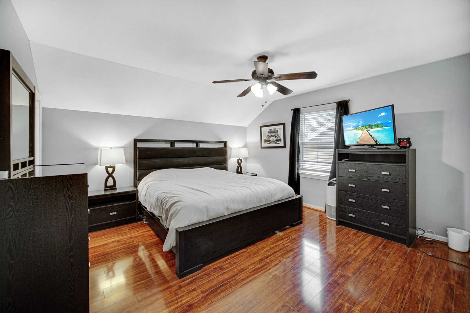 807 Summit Avenue Wauconda, IL 60084 - Photo 16 of 25 a bedroom with a bed and a dresser