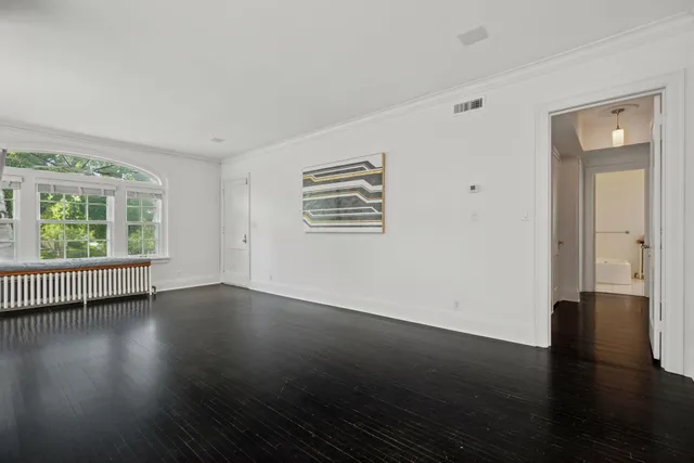 $4,500 | 1785 Dupont Avenue South, Unit MAIN, Minneapolis, MN 55403